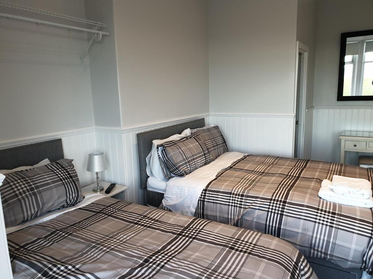 Cara Guesthouse Whitley Bay Exteriör bild